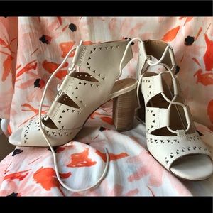 NWT Lucky Brand Women's Tafia Wedge Sandal